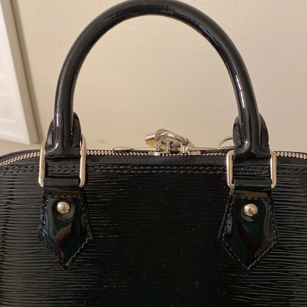 Louis Vuitton Black Patent Alma PM